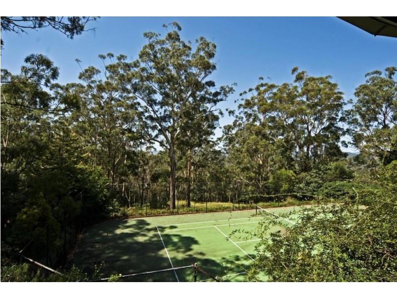 6 Inadale Court, Middle Ridge QLD 4350