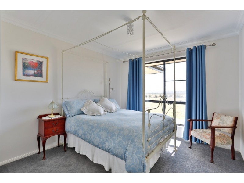 295 Umbiram Road, Wyreema QLD 4352