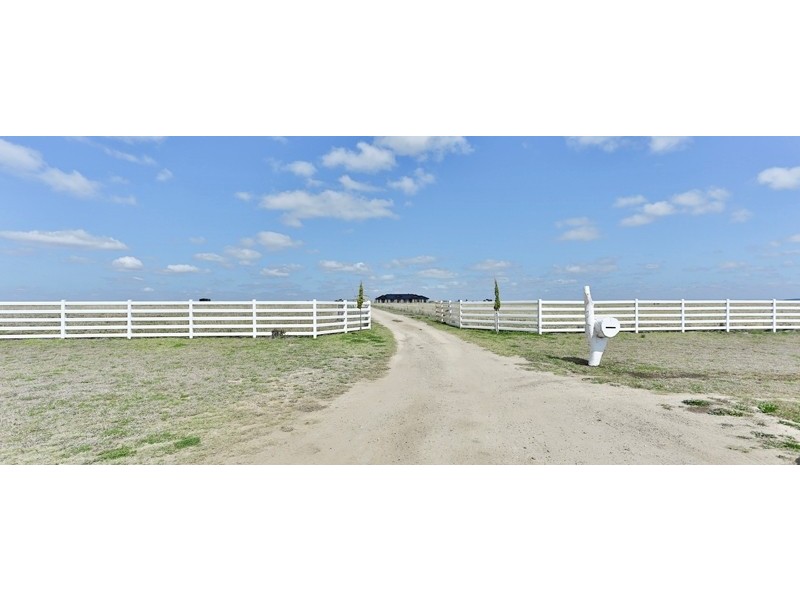 295 Umbiram Road, Wyreema QLD 4352