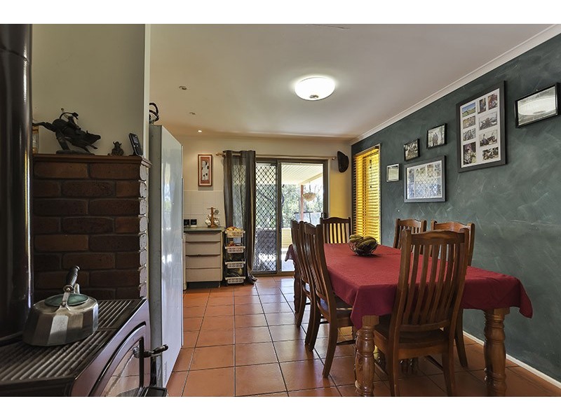 26 Main Street, Meringandan QLD 4352