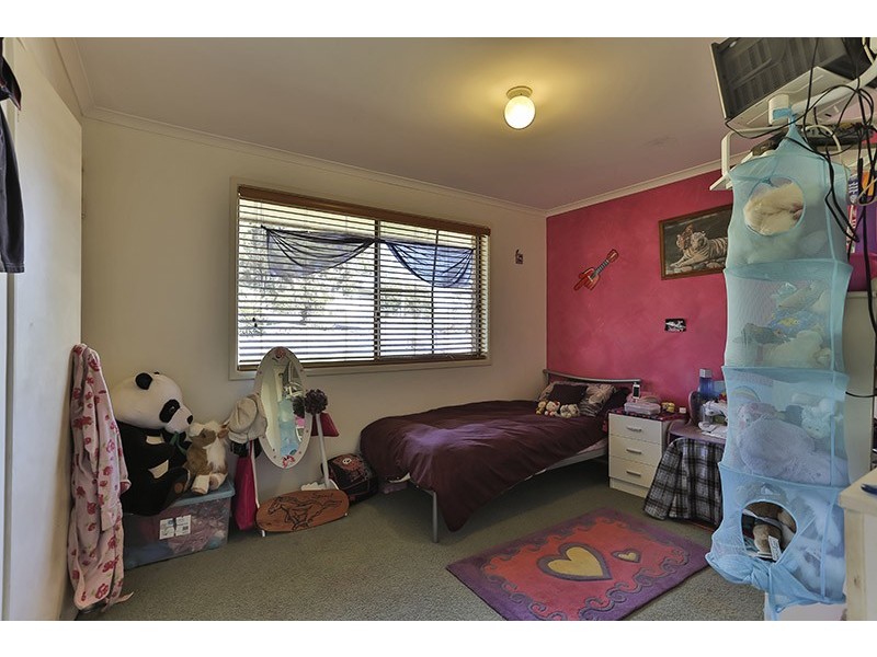 26 Main Street, Meringandan QLD 4352