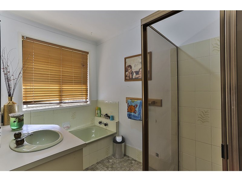 26 Main Street, Meringandan QLD 4352