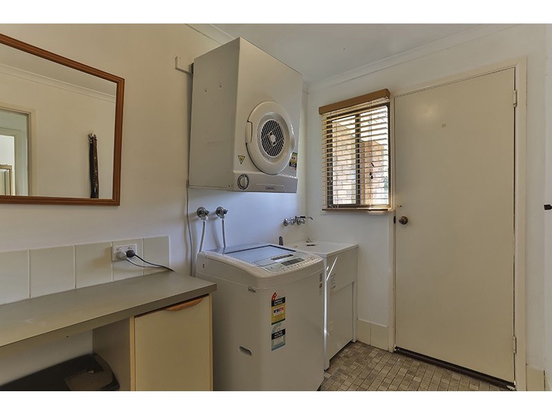 26 Main Street, Meringandan QLD 4352