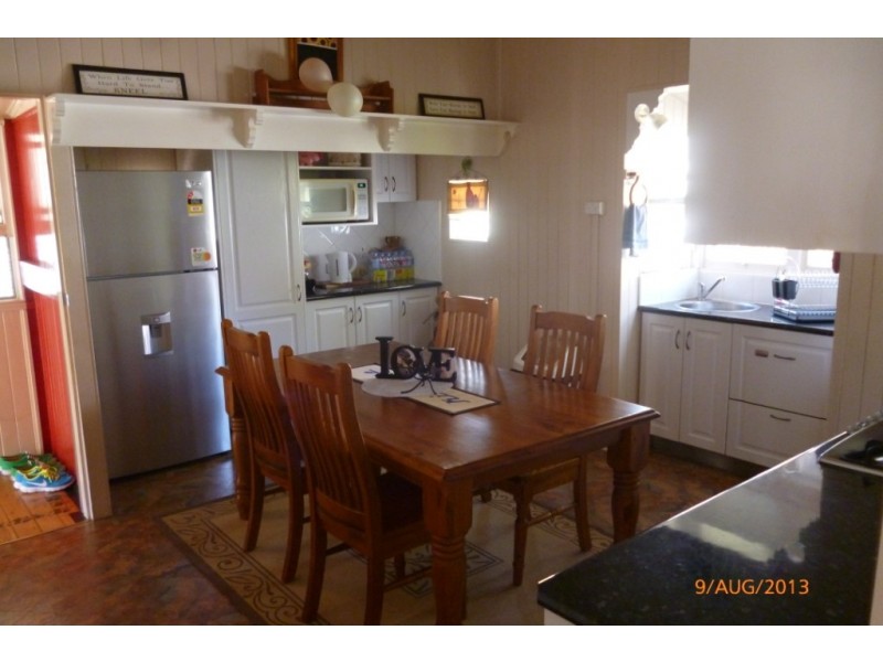 196 Ruthven Street, North Toowoomba QLD 4350