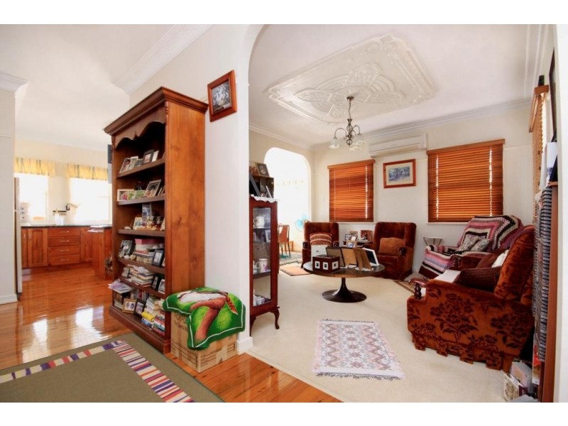 26 Gore Street, Cambooya QLD 4358