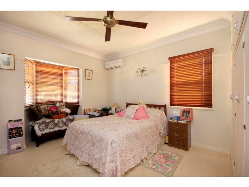 26 Gore Street, Cambooya QLD 4358