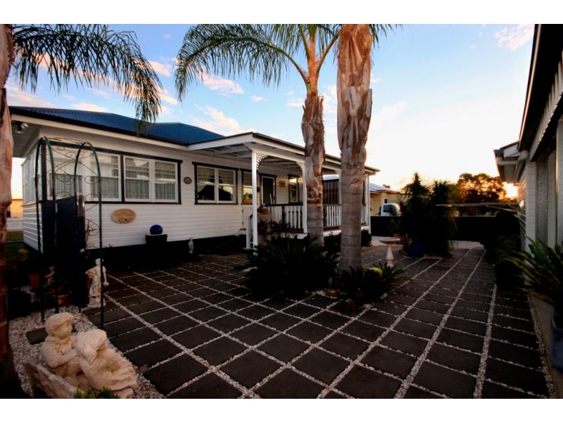 26 Gore Street, Cambooya QLD 4358