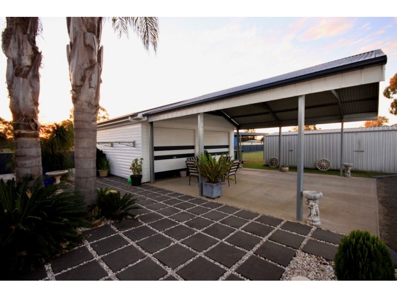 26 Gore Street, Cambooya QLD 4358