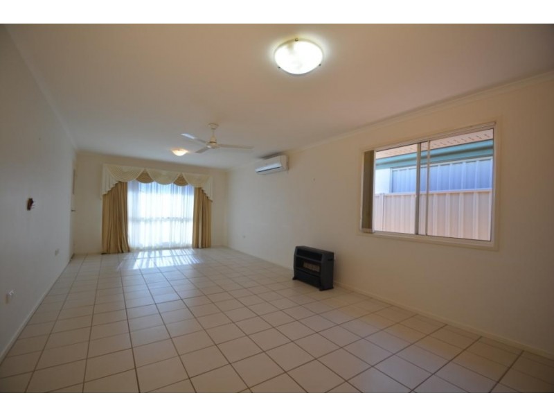 Unit 63 Kingfisher Gardens 303 Spring Street, Kearneys Spring QLD 4350
