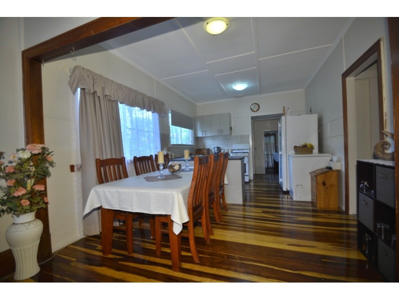 57 Glenvale Road, Newtown QLD 4350