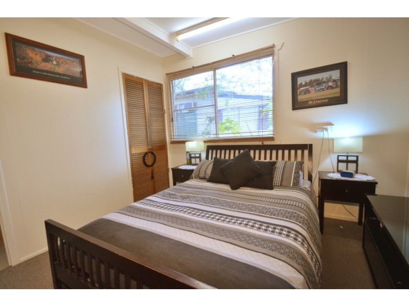 57 Glenvale Road, Newtown QLD 4350