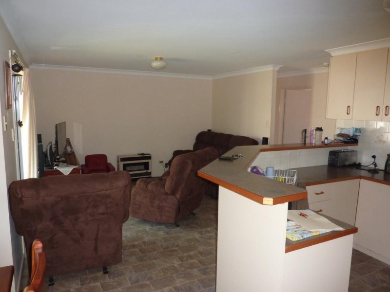 28 Gainsborough Drive, Glenvale QLD 4350