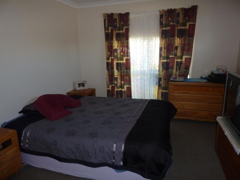 28 Gainsborough Drive, Glenvale QLD 4350