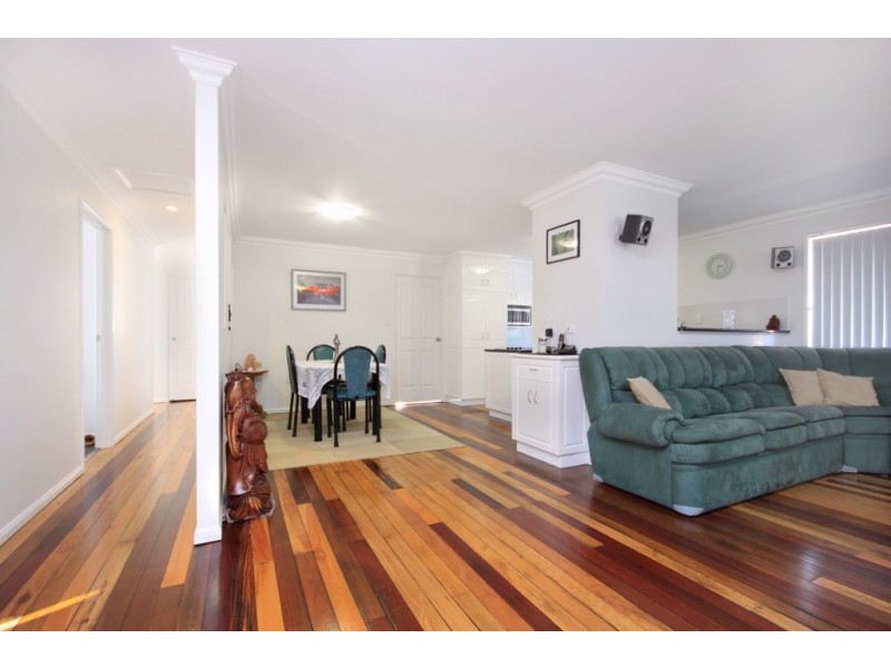 24 Gore Street, Cambooya QLD 4358