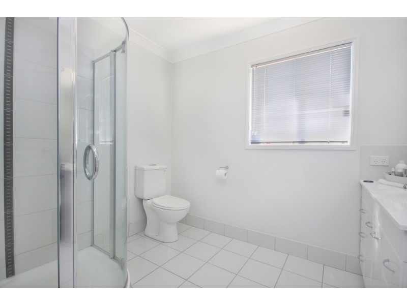 24 Gore Street, Cambooya QLD 4358