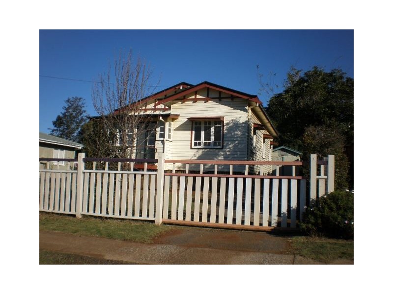 12 Dunne Street, Harristown QLD 4350