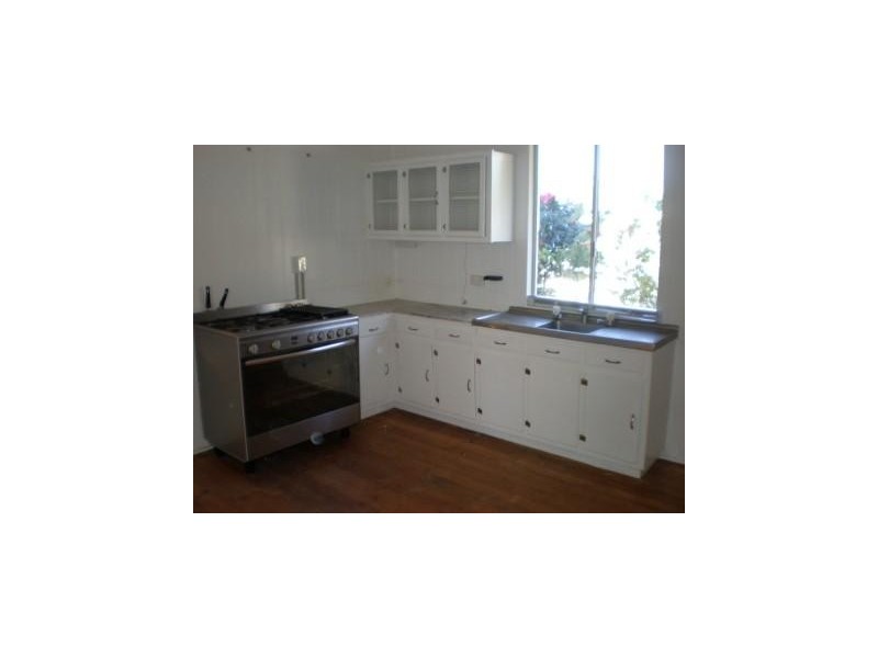 12 Dunne Street, Harristown QLD 4350