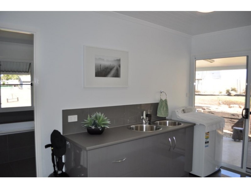 552 Goombungee-Meringandan Road, Goombungee QLD 4354