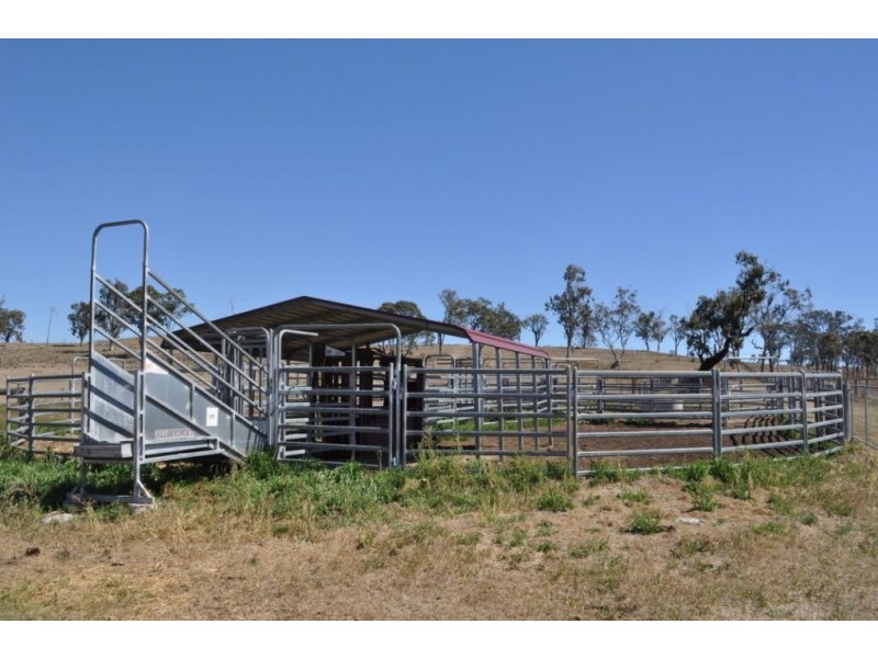552 Goombungee-Meringandan Road, Goombungee QLD 4354