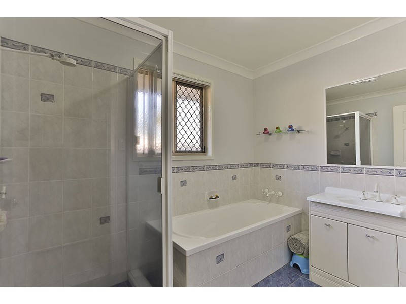 32 Dyson Drive, Darling Heights QLD 4350