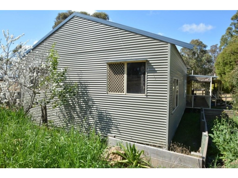 14 Thomas Street, Meringandan West QLD 4352