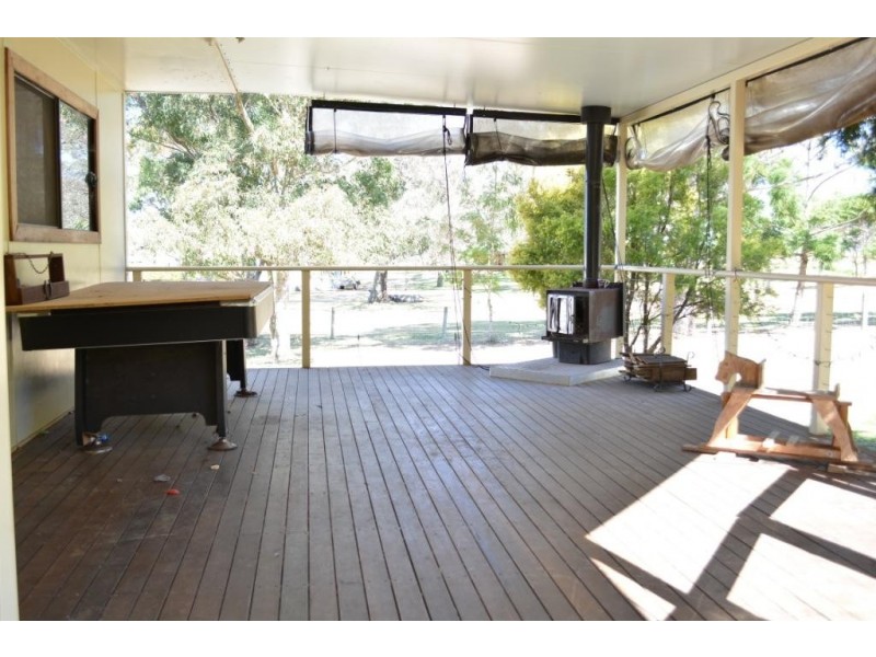 14 Thomas Street, Meringandan West QLD 4352