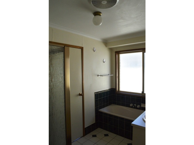 42 Payne Street, Wilsonton QLD 4350