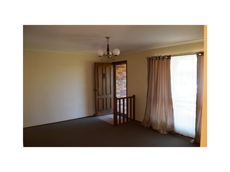 42 Payne Street, Wilsonton QLD 4350