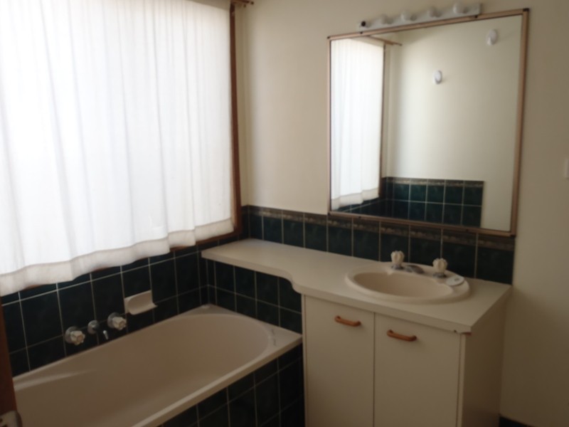 42 Payne Street, Wilsonton QLD 4350