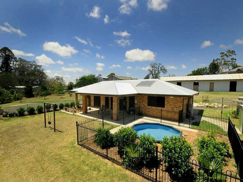 11 Academy Court, Glenvale QLD 4350
