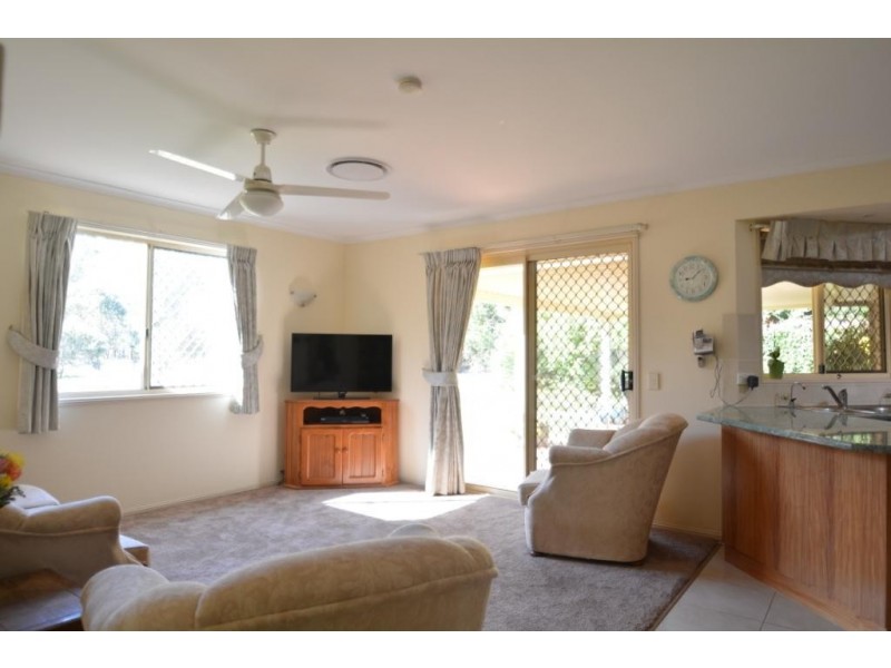 16 Melric Court, Geham QLD 4352
