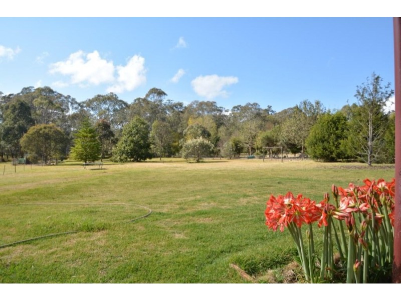 16 Melric Court, Geham QLD 4352
