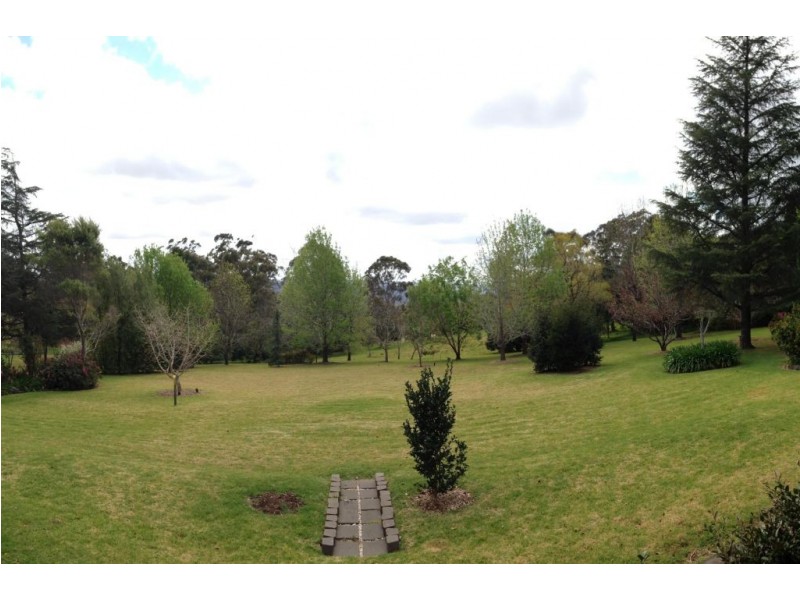 36 Murphys Creek Road, Blue Mountain Heights QLD 4350