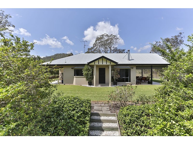 2 Bauer Ct, Hodgson Vale QLD 4352