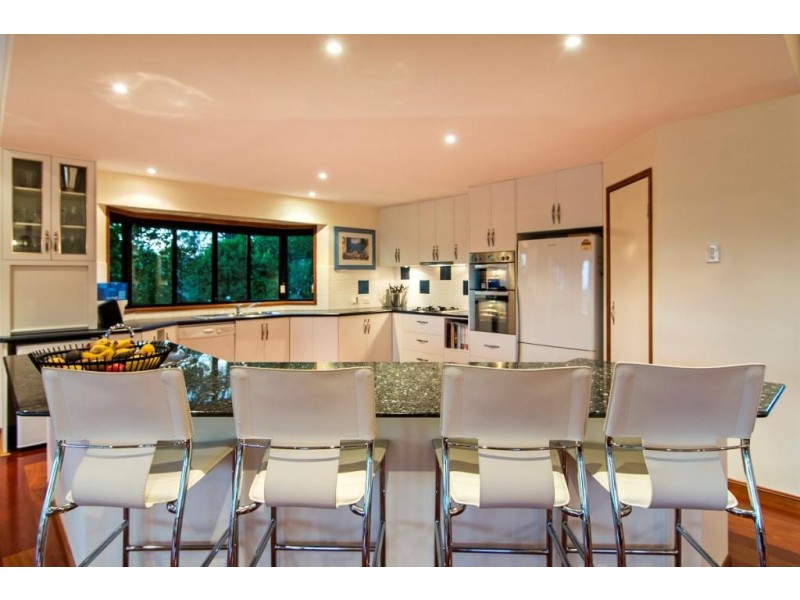 2 Bauer Ct, Hodgson Vale QLD 4352