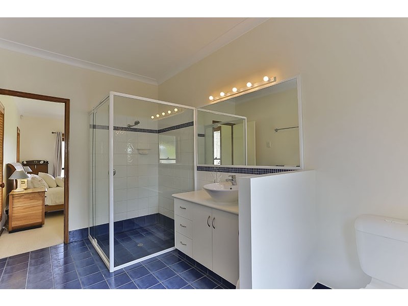 2 Bauer Ct, Hodgson Vale QLD 4352