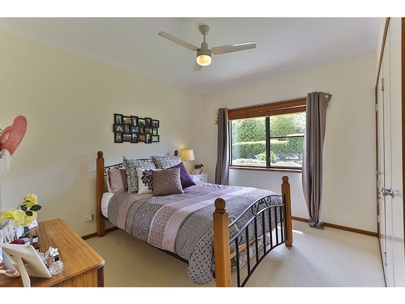 2 Bauer Ct, Hodgson Vale QLD 4352