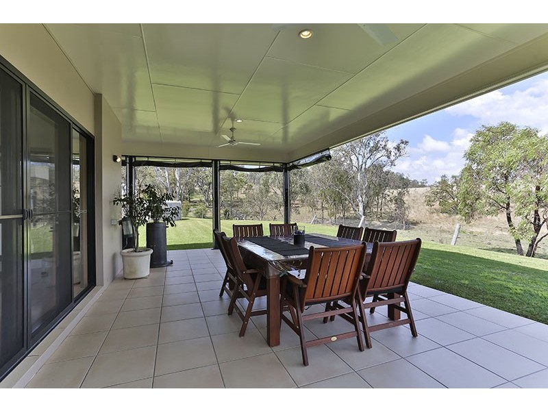 2 Bauer Ct, Hodgson Vale QLD 4352