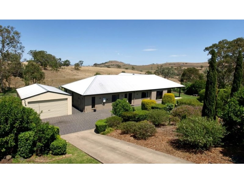 2 Bauer Ct, Hodgson Vale QLD 4352