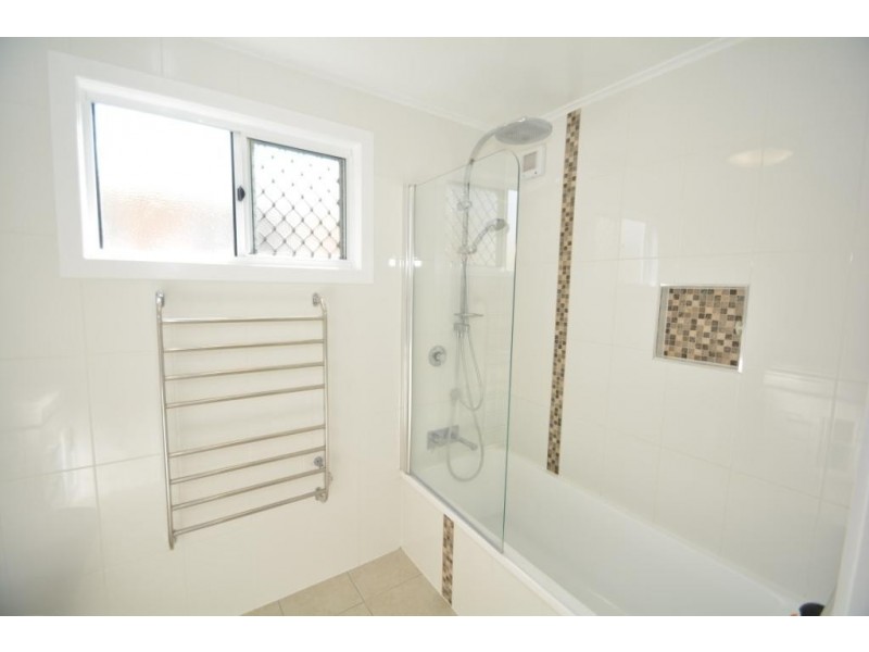 5 Makepeace Street, Rockville QLD 4350