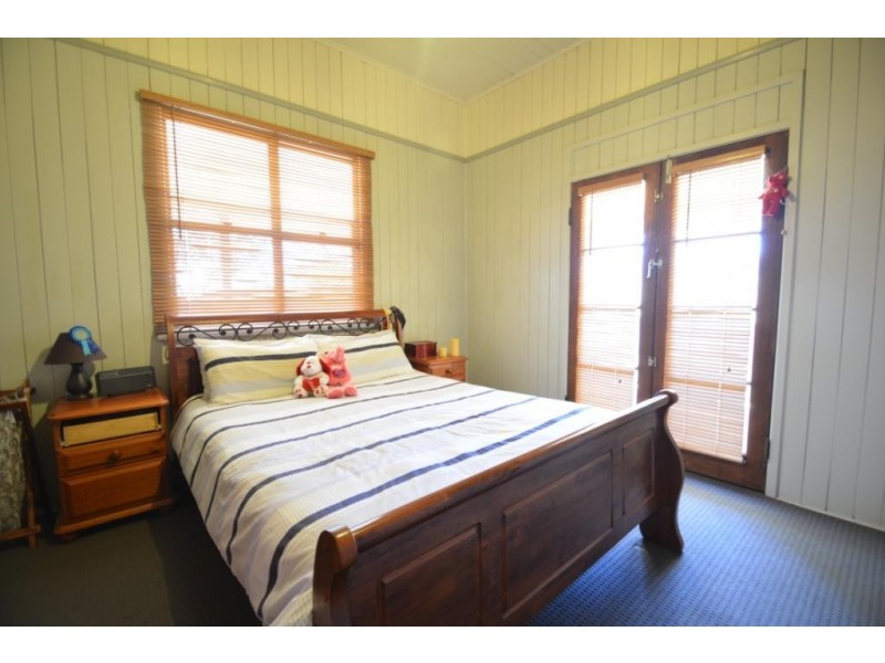 15 Jordan Court, Charlton QLD 4350