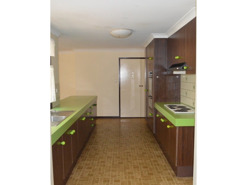 10 Ansett Court, Wilsonton QLD 4350