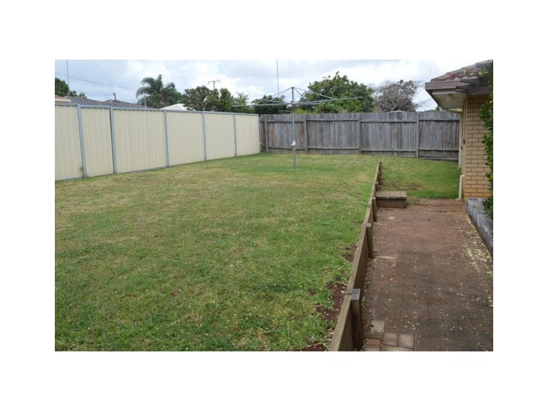 10 Ansett Court, Wilsonton QLD 4350