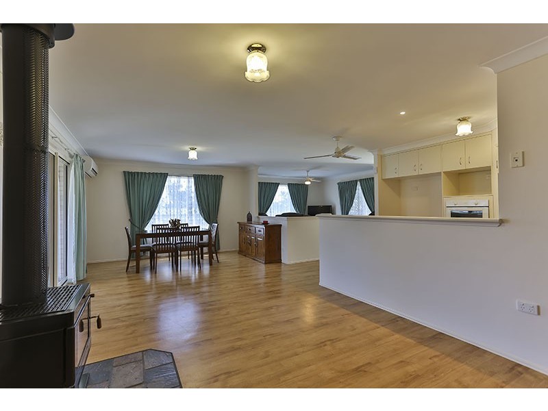 9 Appletree Court, Meringandan West QLD 4352