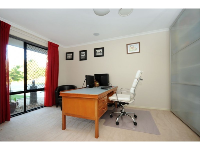 26 Sinclair Street, Wyreema QLD 4352
