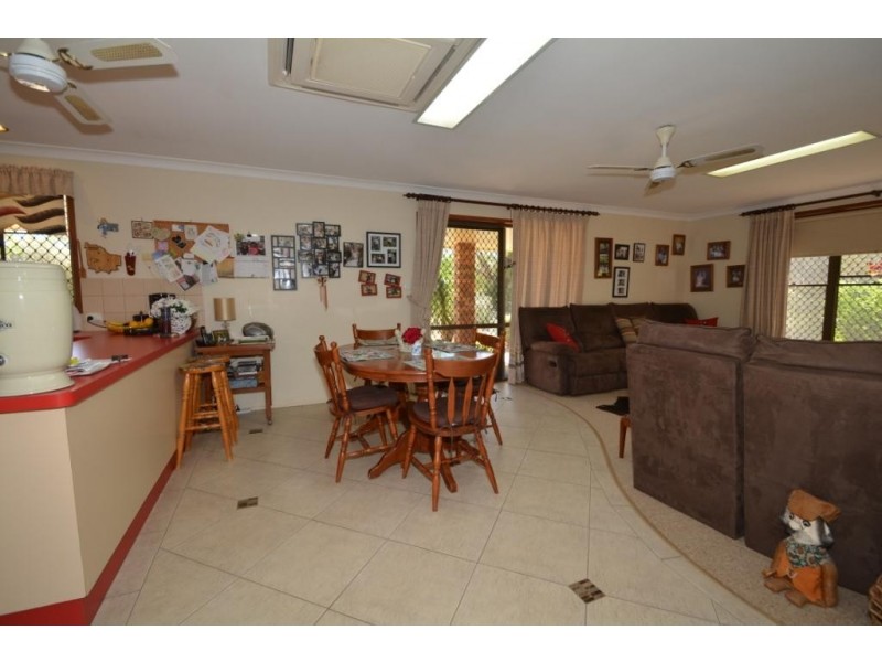 39 Hill Street, Pittsworth QLD 4356