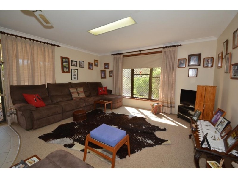 39 Hill Street, Pittsworth QLD 4356