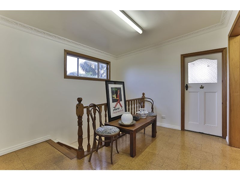 68 Jellicoe Street, Mount Lofty QLD 4350