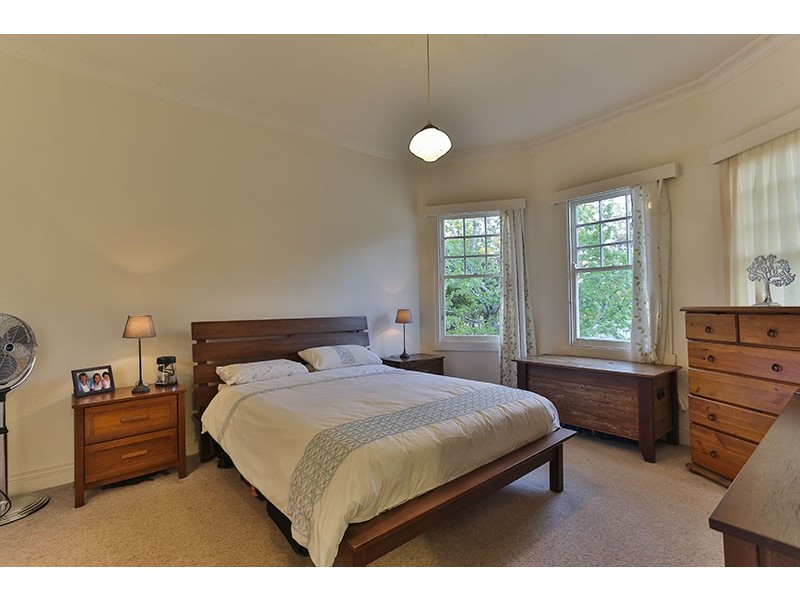 68 Jellicoe Street, Mount Lofty QLD 4350