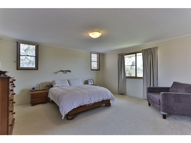 33 Jason Street, Wilsonton Heights QLD 4350